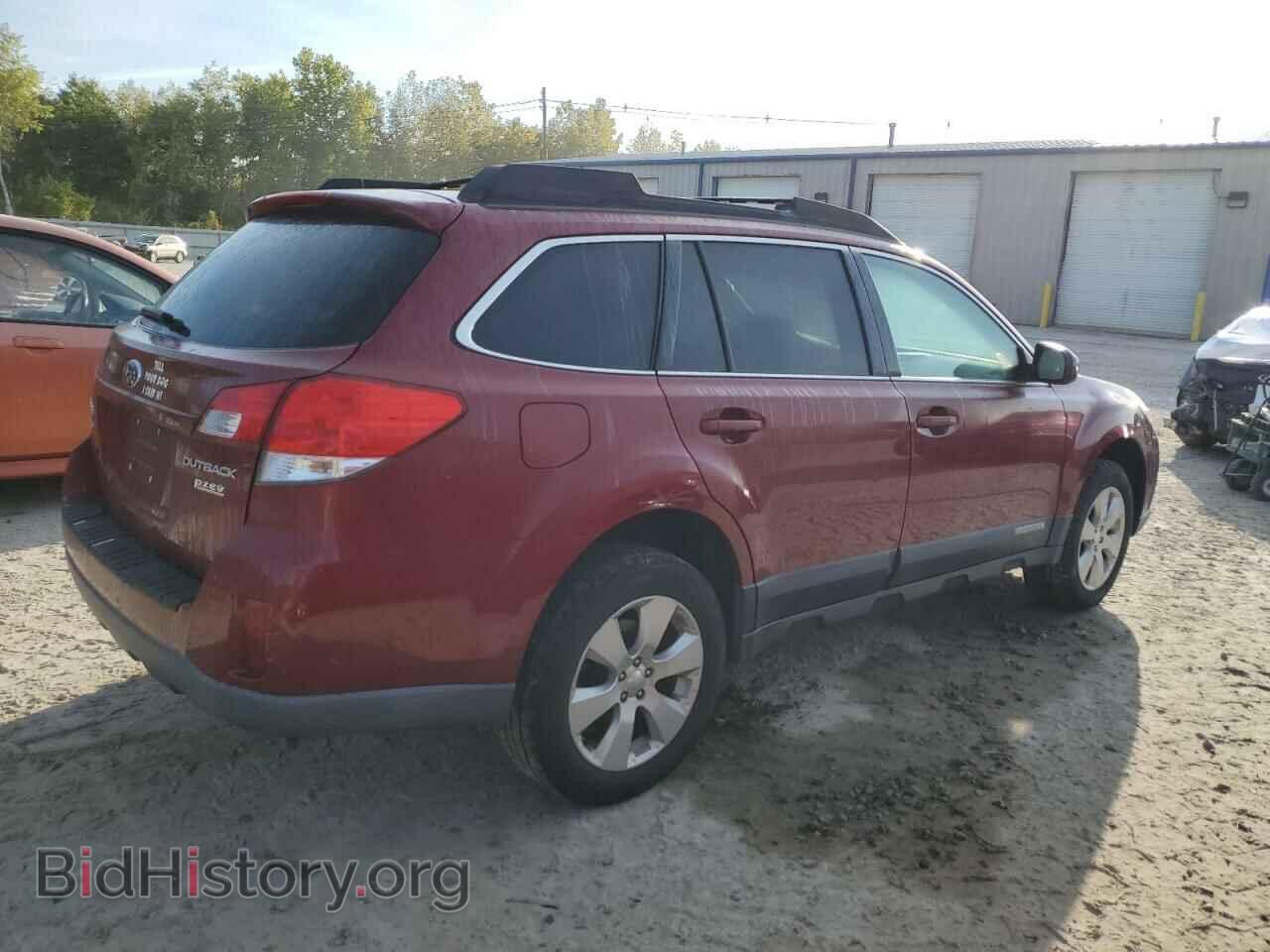 2011 SUBARU OUTBACK - VIN: 4S4BRBGC0B3402138 - Фото 3