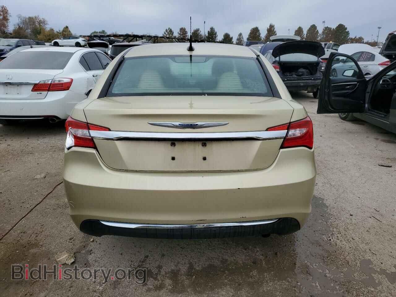 2011 CHRYSLER 200 - VIN: 1C3BC1FB2BN500654 - Фото 6