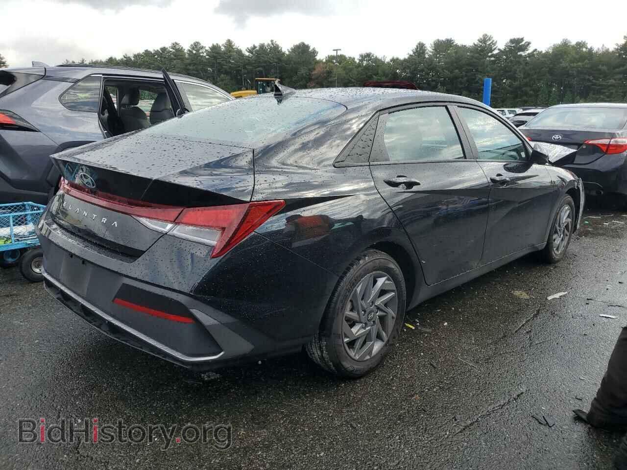 2024 HYUNDAI ELANTRA - VIN: KMHLM4DGXRU708564 - Фото 3