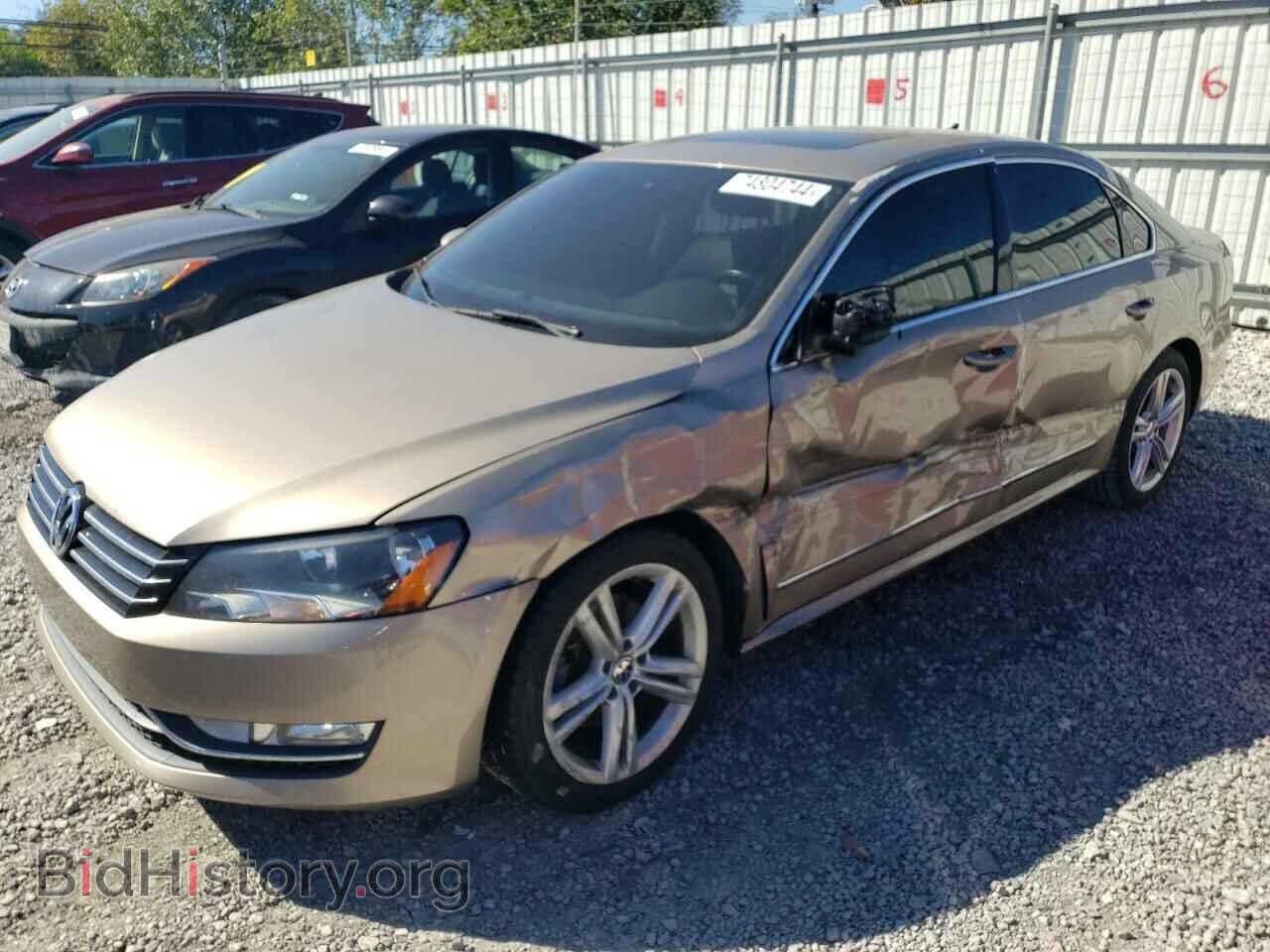Фотография 1VWBS7A32FC039679 - VOLKSWAGEN PASSAT 2015
