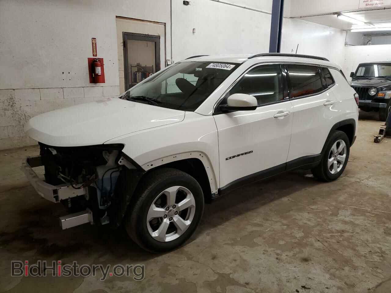 Photo 3C4NJDBB9JT492668 - JEEP COMPASS 2018