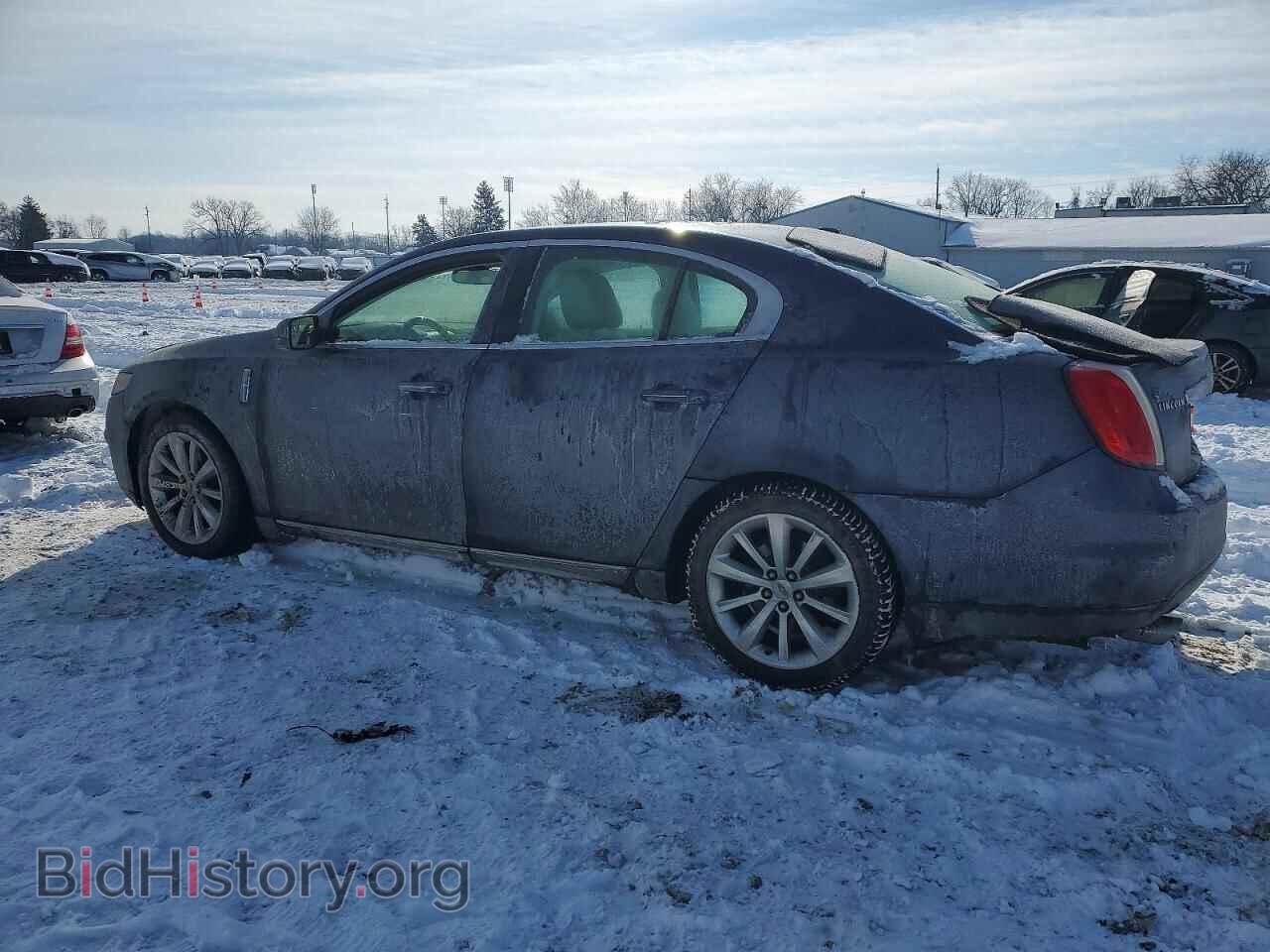2011 LINCOLN MKS - VIN: 1LNHL9FT0BG610163 - Photo 2