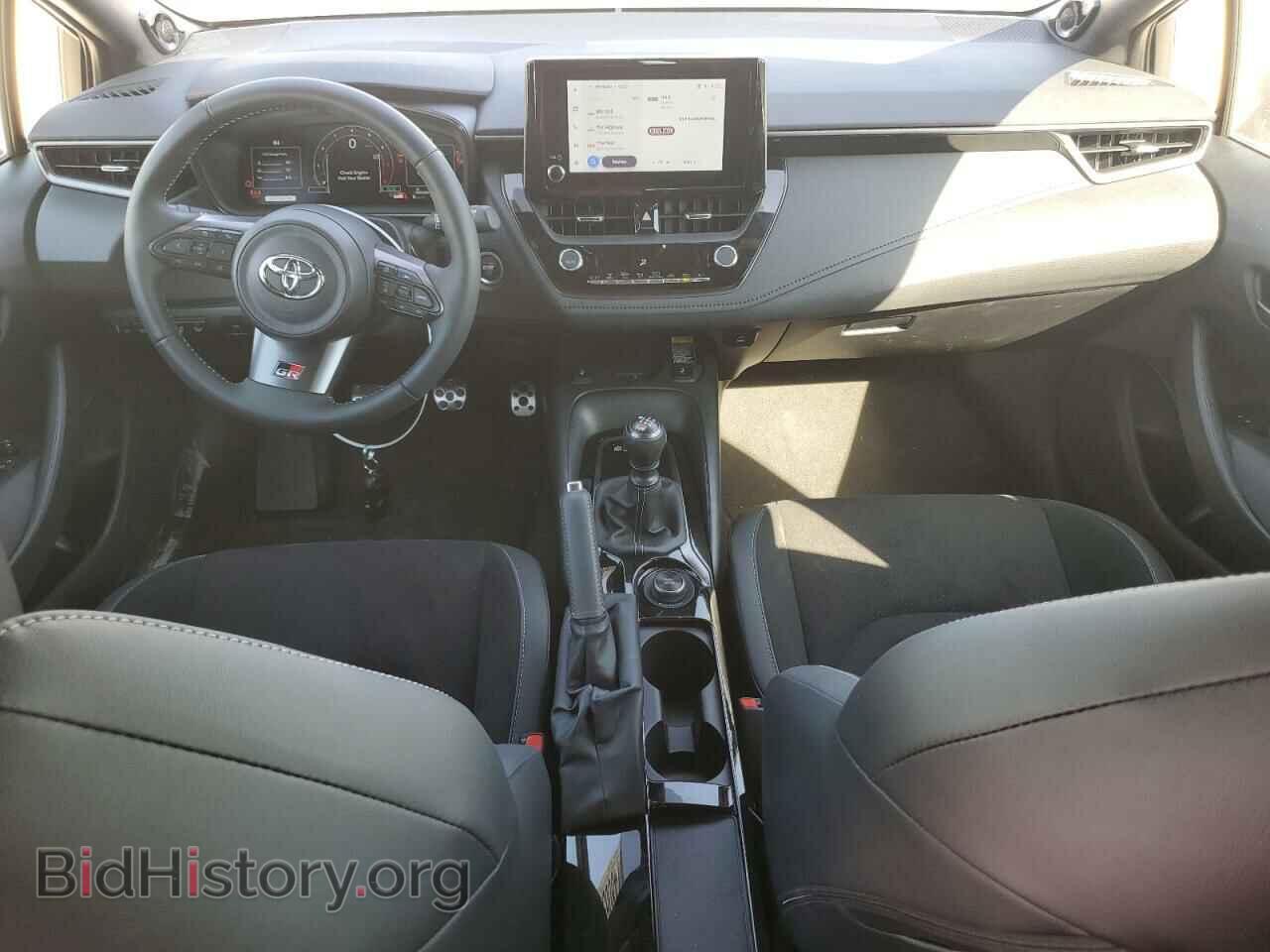 2024 TOYOTA GR COROLLA - VIN: JTNABAAE6RA007780 - Photo 8