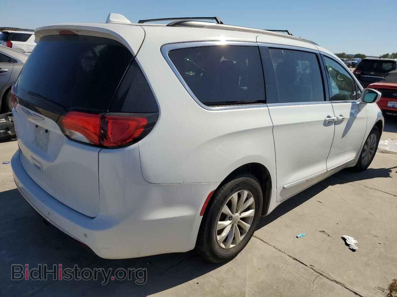 2017 CHRYSLER PACIFICA - VIN: 2C4RC1BG1HR572470 - Photo 3