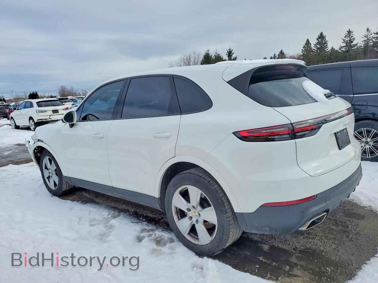 2019 PORSCHE CAYENNE - VIN: WP1AA2AY2KDA11559 - Photo 2