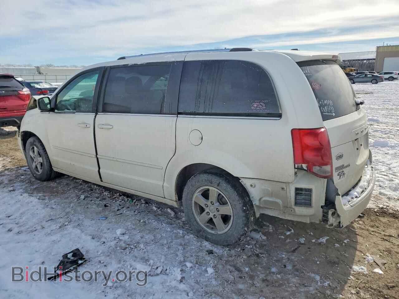 2011 DODGE CARAVAN - VIN: 2D4RN5DG8BR662143 - Photo 2