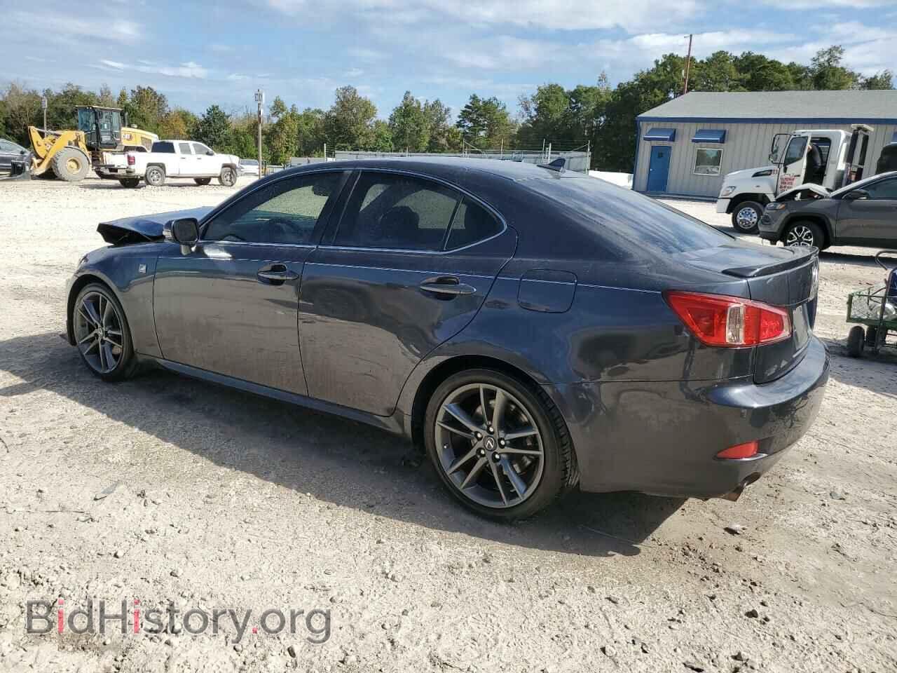 2011 LEXUS IS - VIN: JTHBF5C24B5156158 - Photo 2