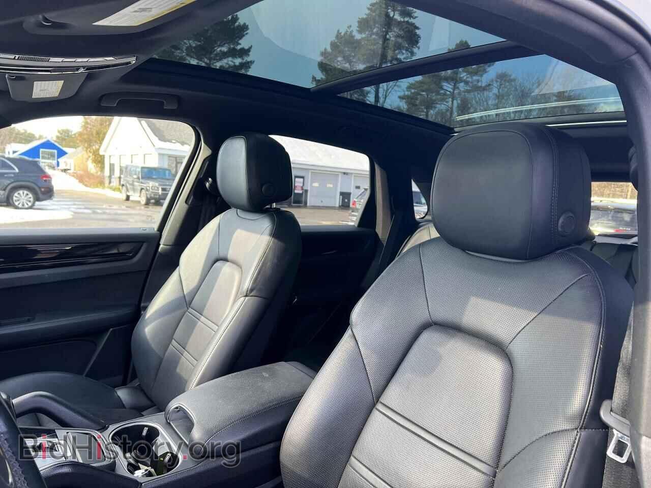 2019 PORSCHE CAYENNE - VIN: WP1AA2AY4KDA09702 - Фото 9