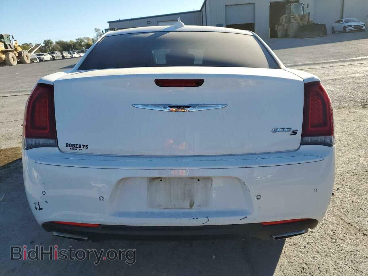 2015 CHRYSLER 300 - VIN: 2C3CCABG0FH882204 - Photo 6