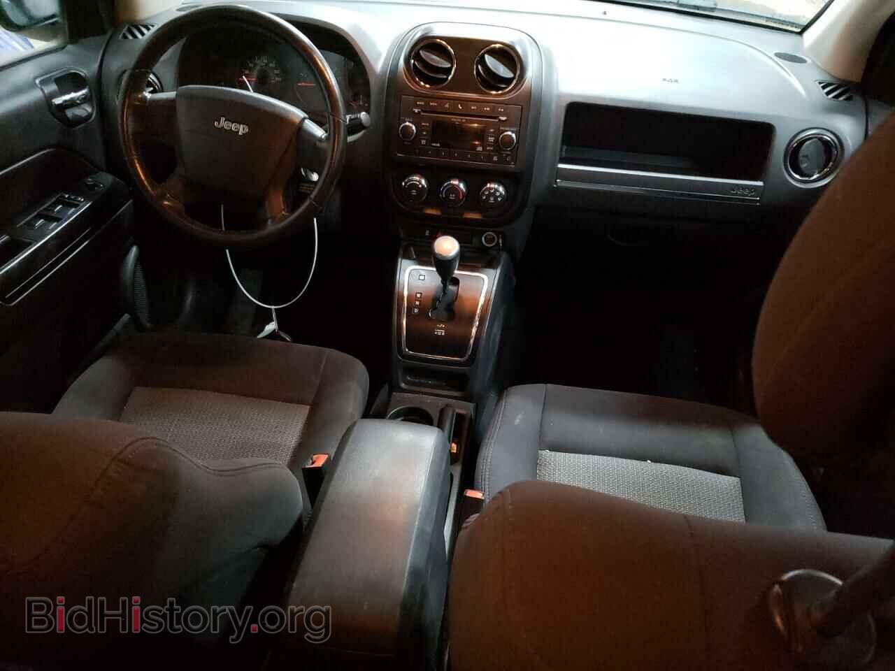 2010 JEEP COMPASS - VIN: 1J4NF4FB7AD512167 - Photo 8