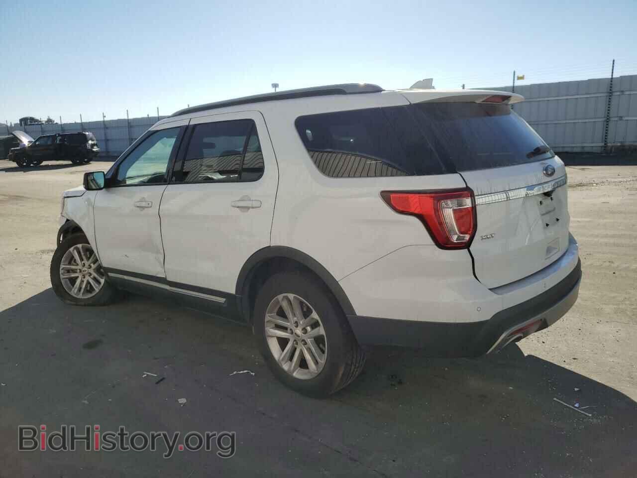2017 FORD EXPLORER - VIN: 1FM5K7D83HGD07864 - Photo 2