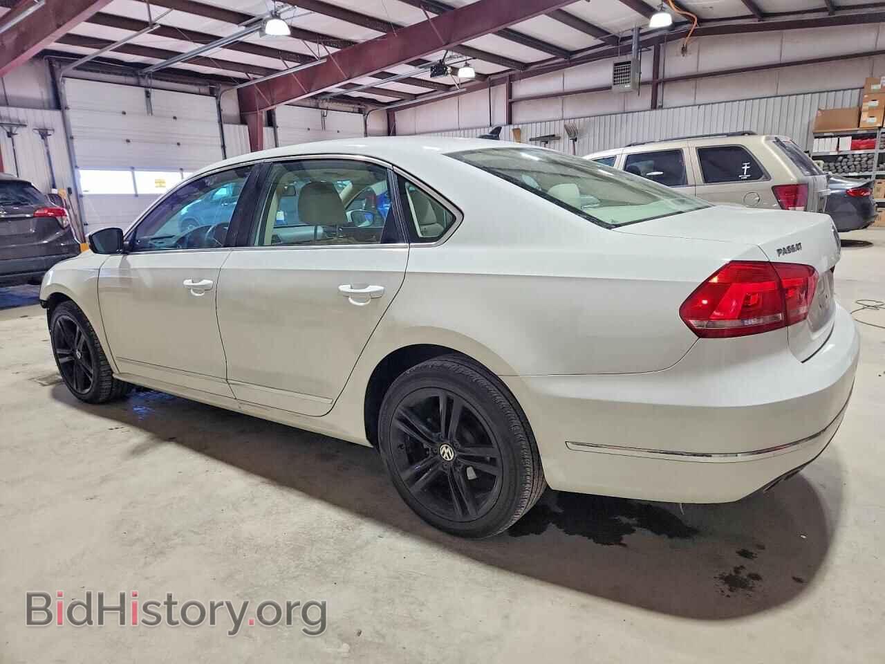 2015 VOLKSWAGEN PASSAT - VIN: 1VWCV7A31FC076265 - Фото 2