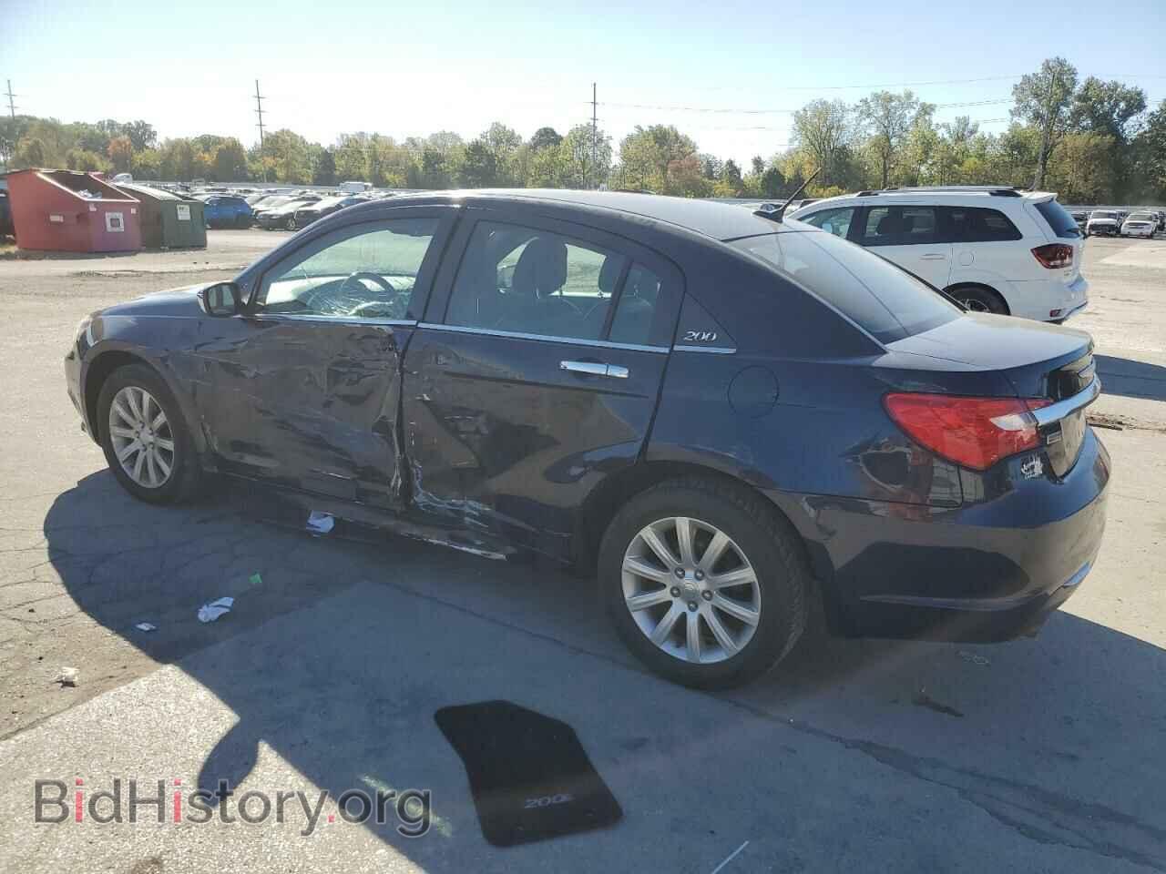 2013 CHRYSLER 200 - VIN: 1C3CCBCG2DN569289 - Фото 2