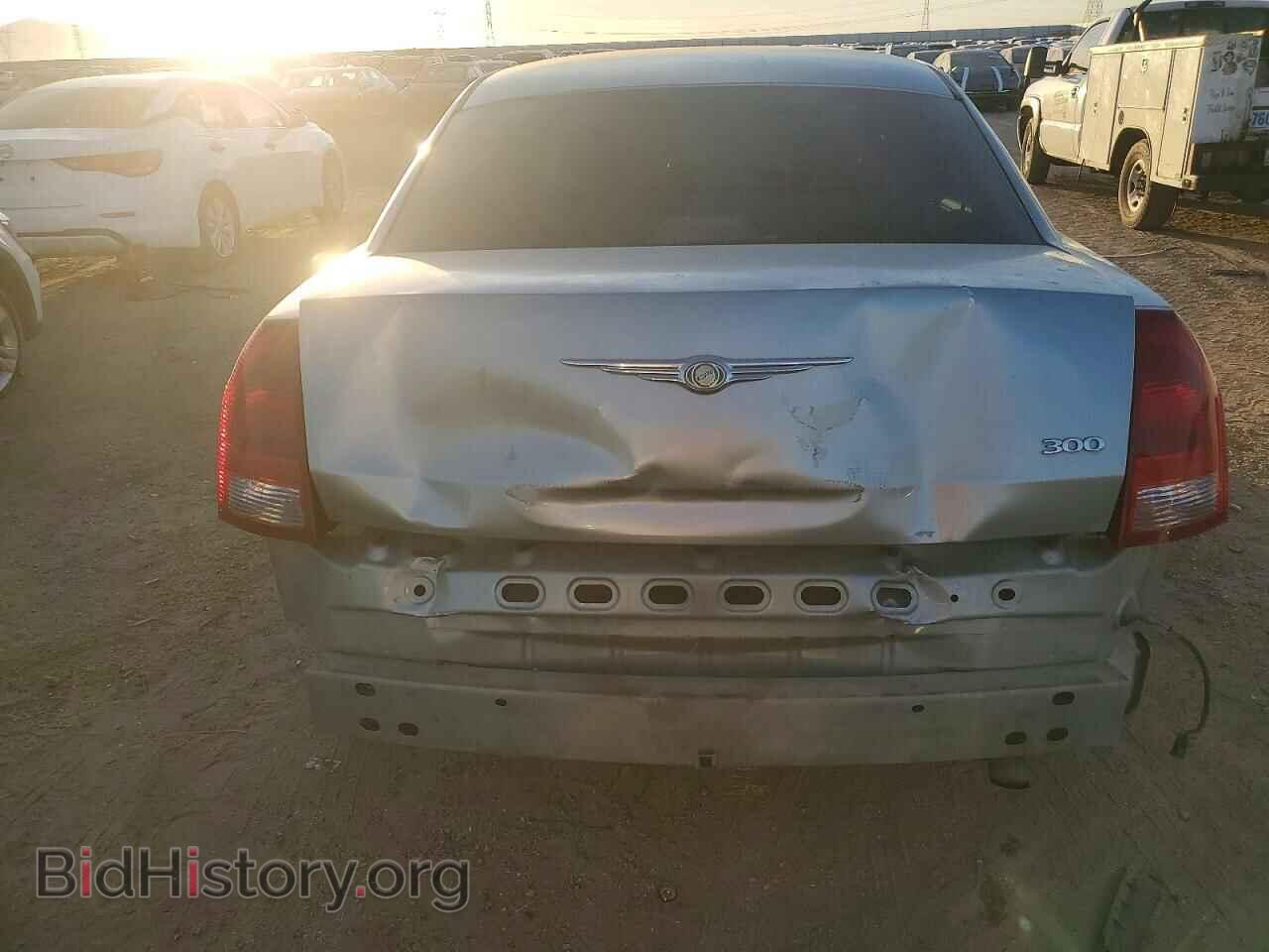 2006 CHRYSLER 300 - VIN: 2C3KA43R06H376200 - Фото 6