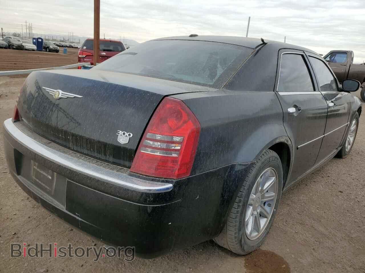 2006 CHRYSLER 300 - VIN: 2C3KA63H36H370166 - Фото 3