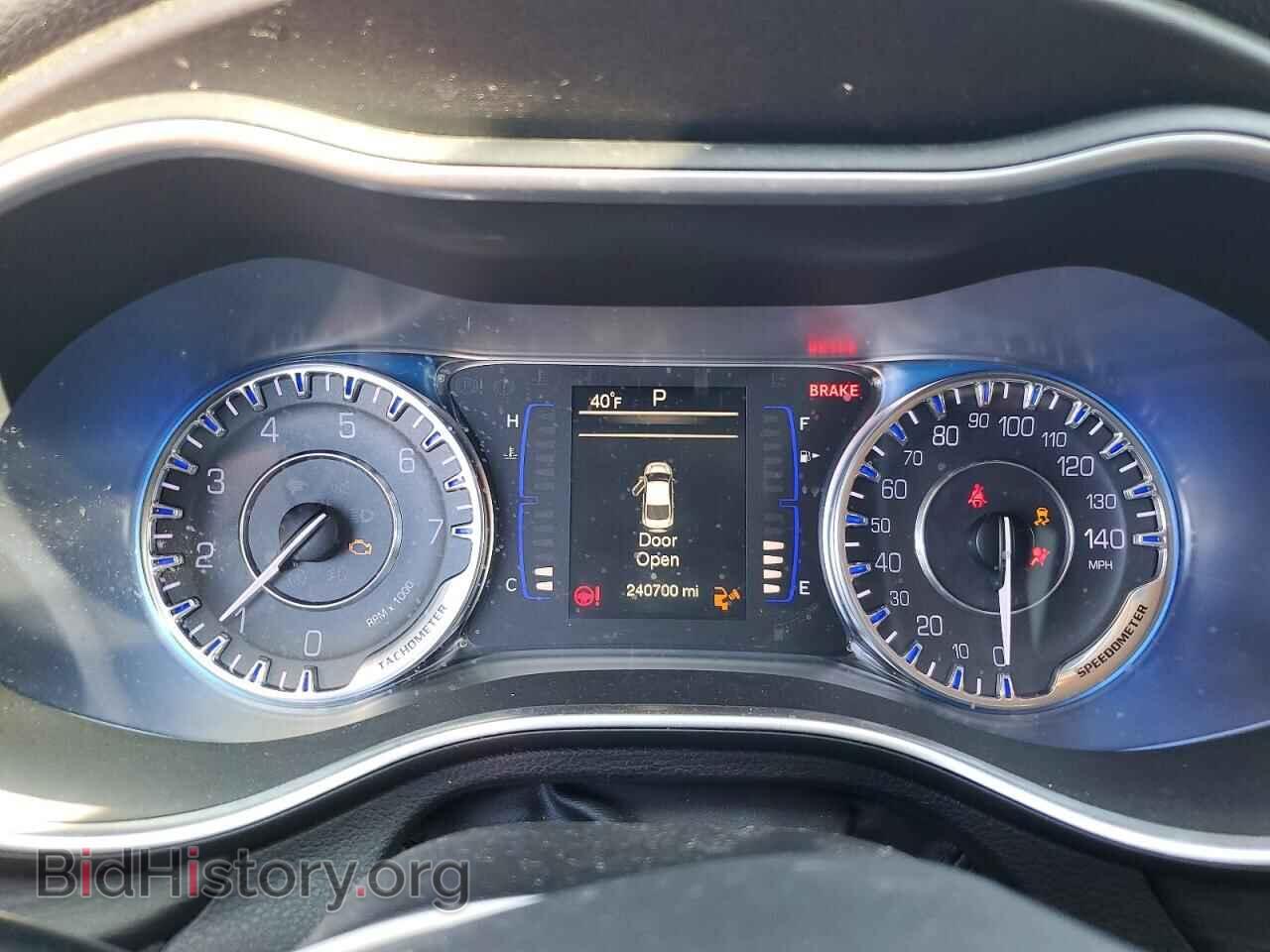2016 CHRYSLER 200 - VIN: 1C3CCCAB7GN143230 - Photo 9