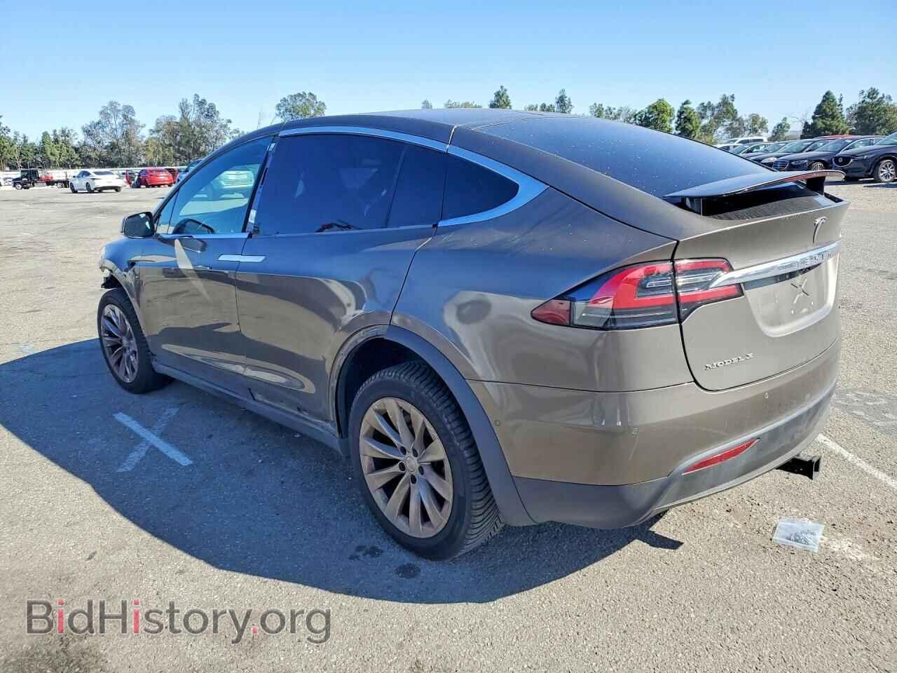 2016 TESLA MODEL X - VIN: 5YJXCBE29GF030010 - Photo 2