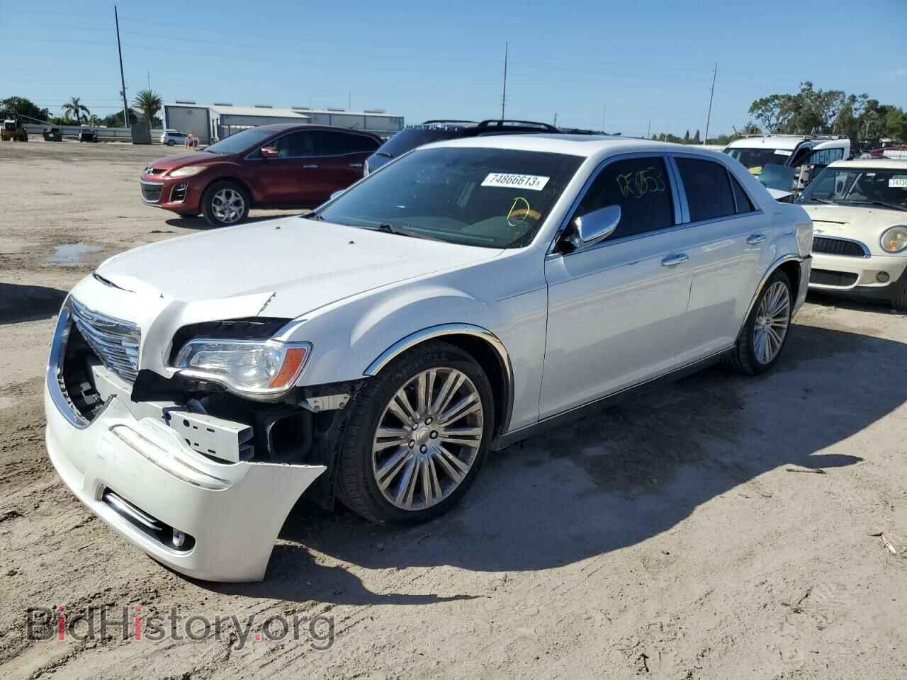 Фотография 2C3CCAET2EH297101 - CHRYSLER 300 2014