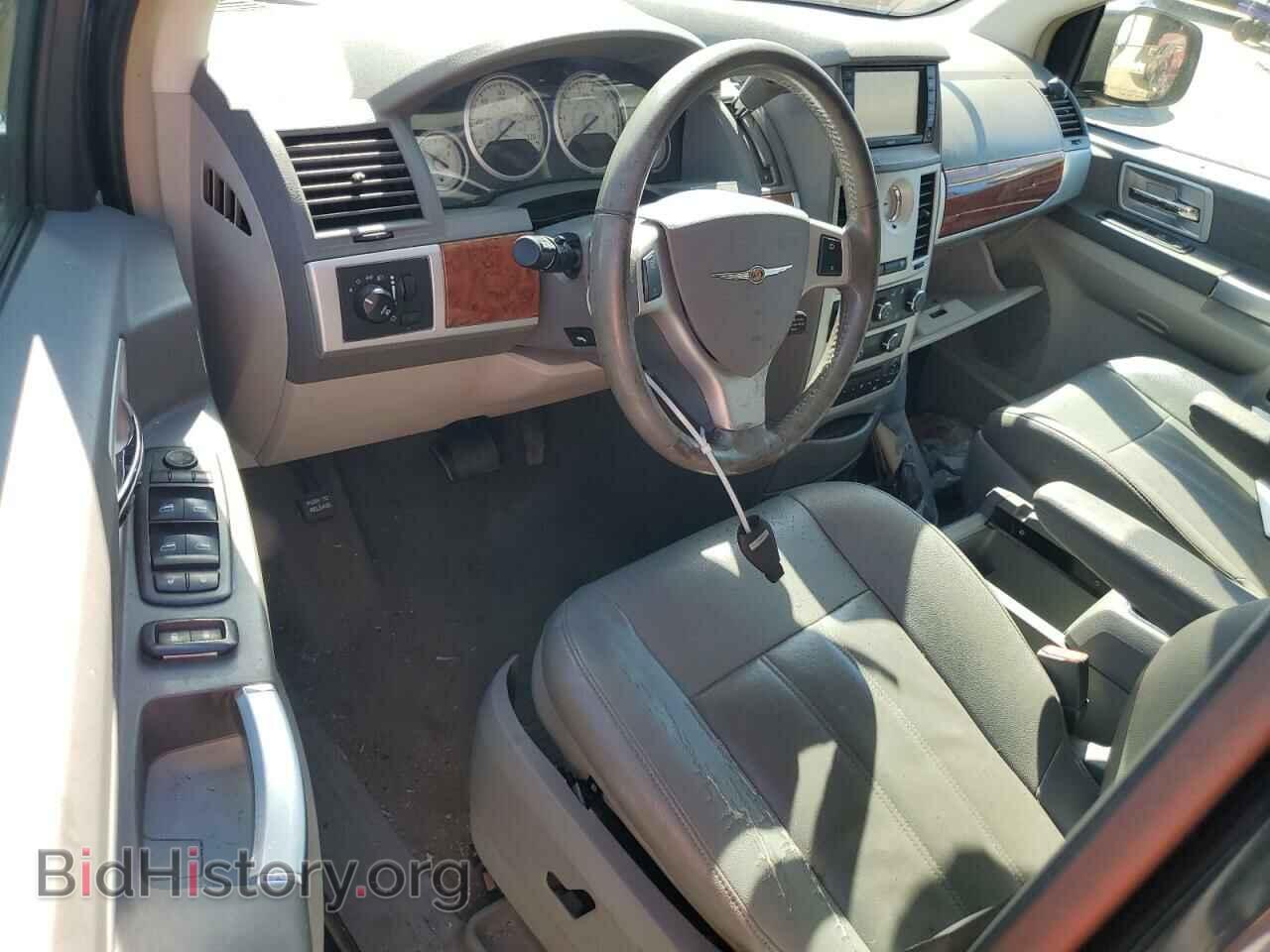 2008 CHRYSLER MINIVAN - VIN: 2A8HR54P08R812180 - Фото 8