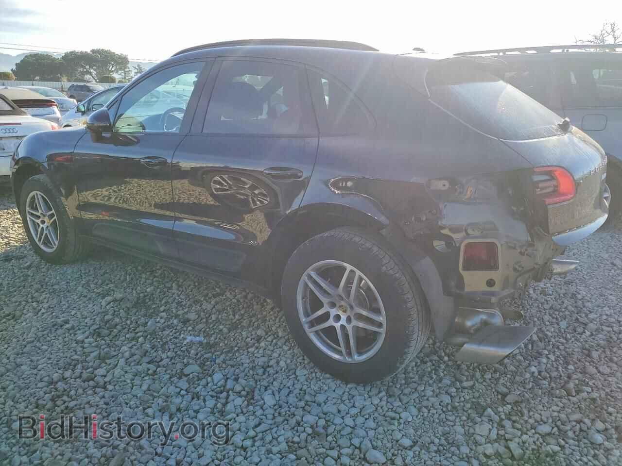 2017 PORSCHE MACAN - VIN: WP1AA2A59HLB00601 - Photo 2
