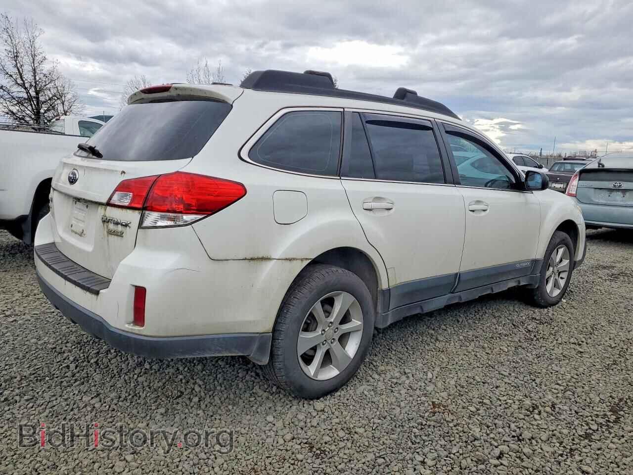 2014 SUBARU OUTBACK - VIN: 4S4BRBAC8E3264300 - Фото 3