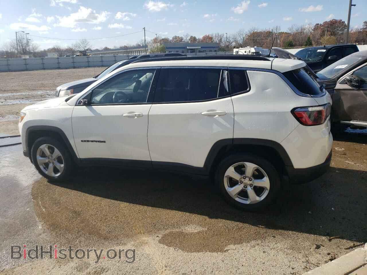 2017 JEEP COMPASS - VIN: 3C4NJCBB9HT642802 - Photo 2
