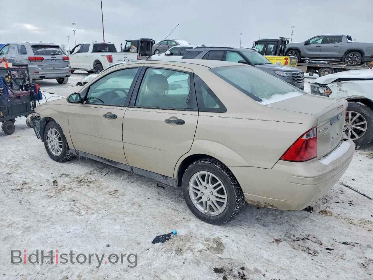 2007 FORD FOCUS - VIN: 1FAHP34N37W164765 - Фото 2