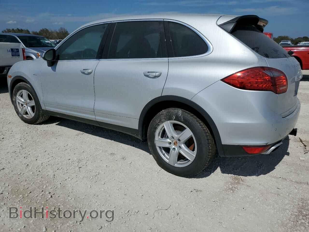 2013 PORSCHE CAYENNE - VIN: WP1AF2A20DLA39737 - Фото 2