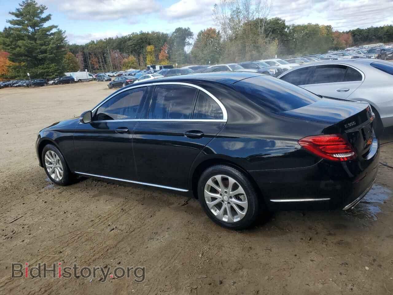 2017 MERCEDES-BENZ E-CLASS - VIN: WDDZF4JB2HA147221 - Фото 2