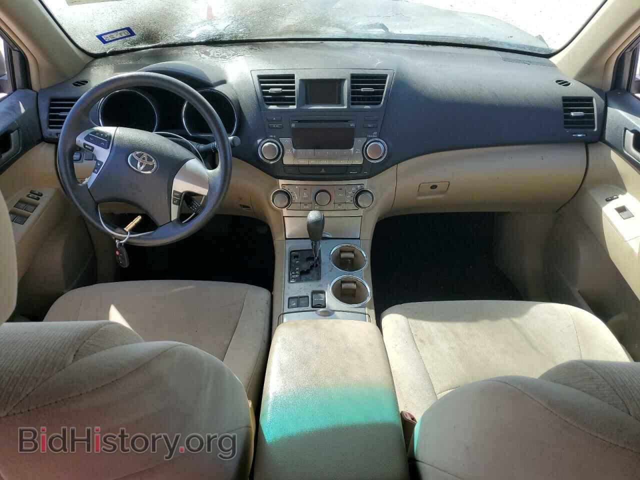 2011 TOYOTA HIGHLANDER - VIN: 5TDBK3EH2BS068741 - Фото 8
