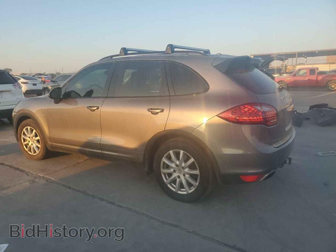 2012 PORSCHE CAYENNE - VIN: WP1AE2A25CLA90328 - Фото 2
