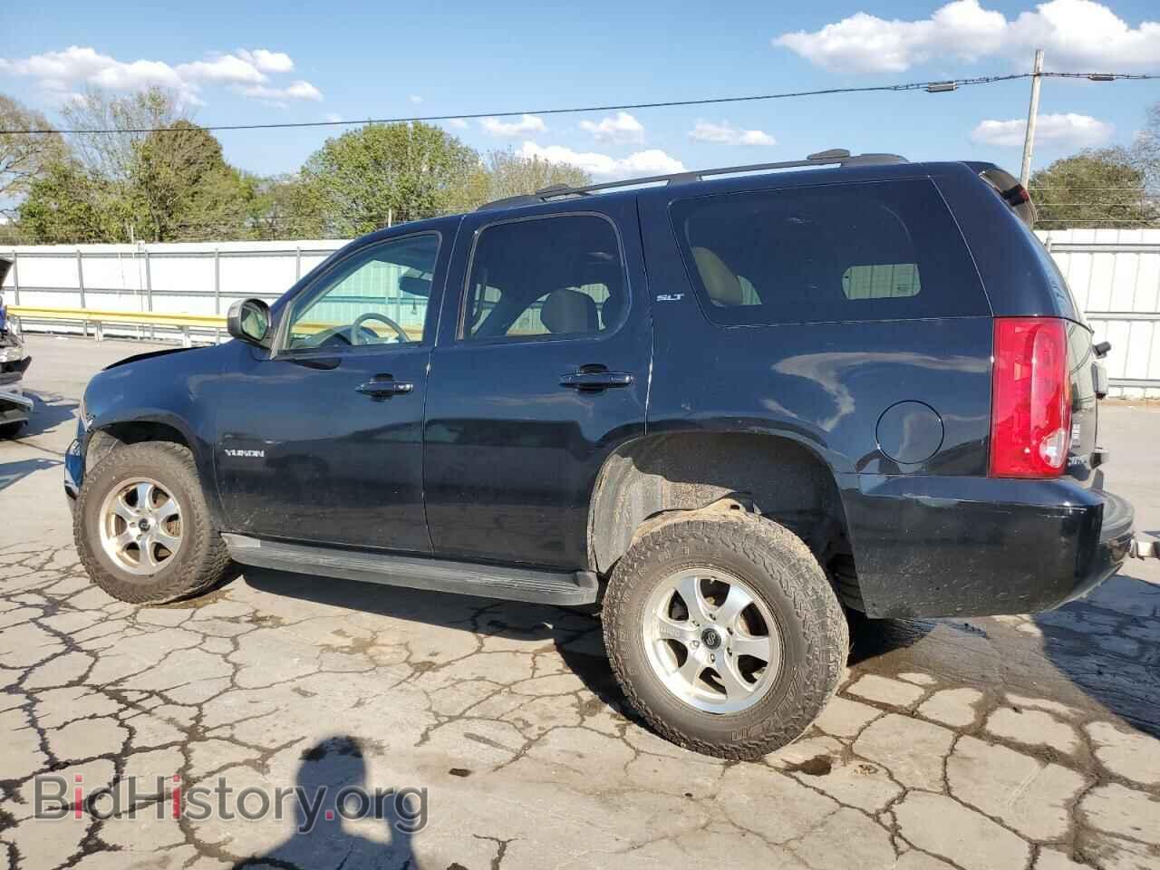 2011 GMC YUKON - VIN: 1GKS2CE06BR301825 - Фото 2