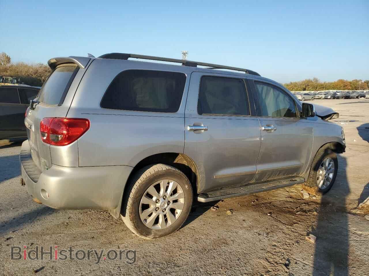 2012 TOYOTA SEQUOIA - VIN: 5TDDW5G11CS072855 - Фото 3