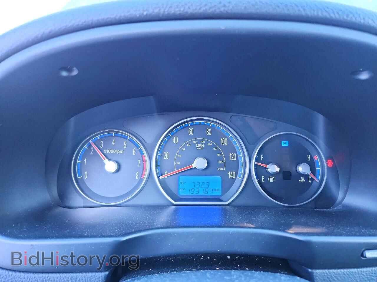 2009 HYUNDAI SANTA FE - VIN: 5NMSG73D09H332660 - Фото 9