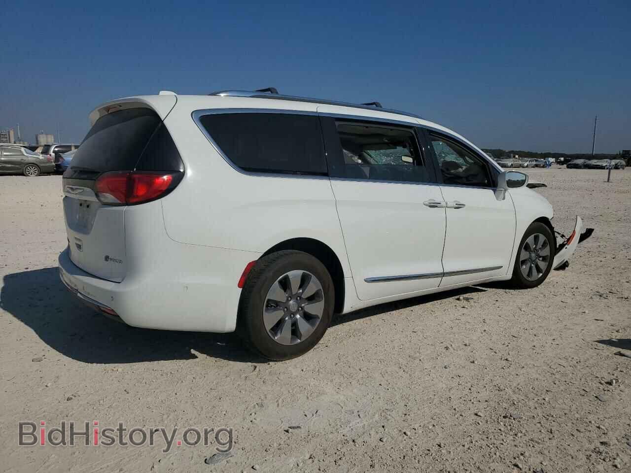 2018 CHRYSLER PACIFICA - VIN: 2C4RC1N72JR229345 - Фото 3