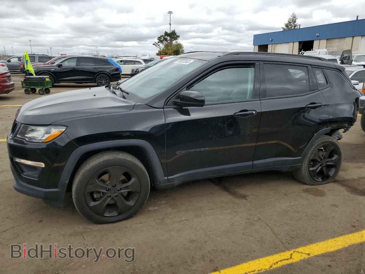 Фотография 3C4NJDBBXJT395558 - JEEP COMPASS 2018