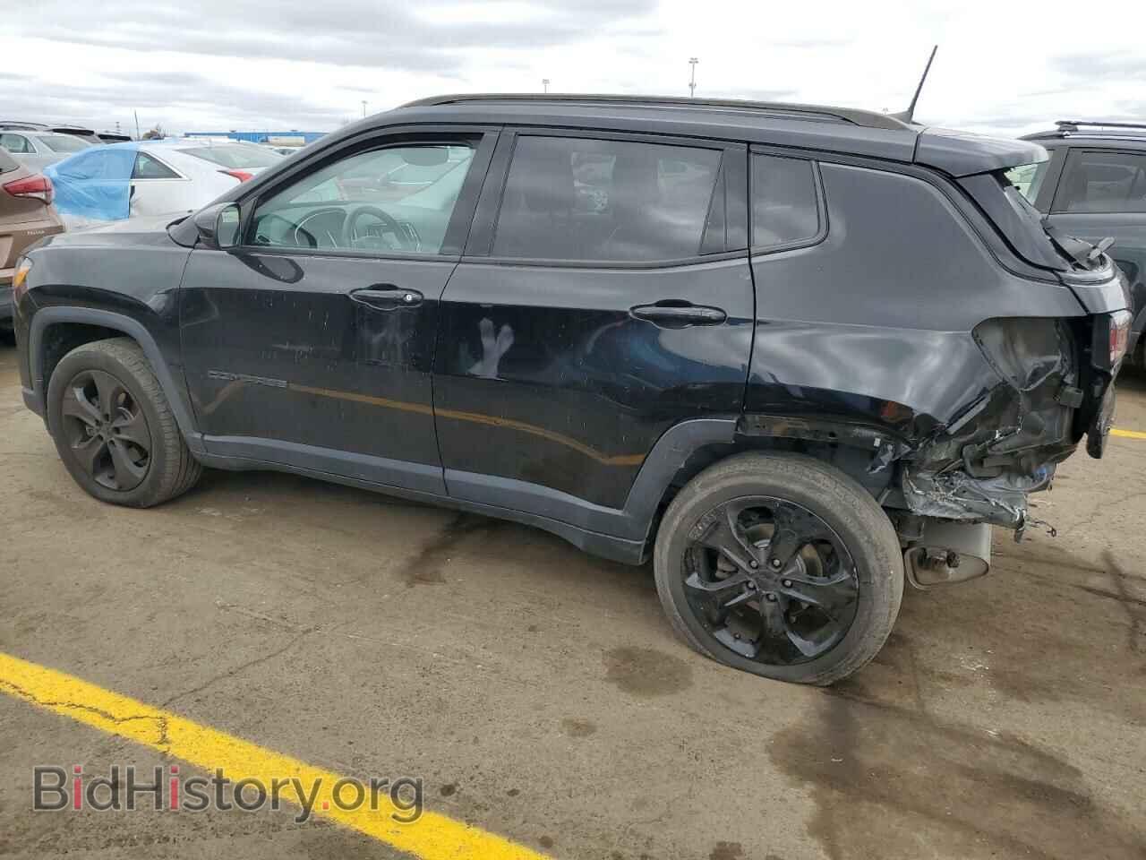 2018 JEEP COMPASS - VIN: 3C4NJDBBXJT395558 - Фото 2