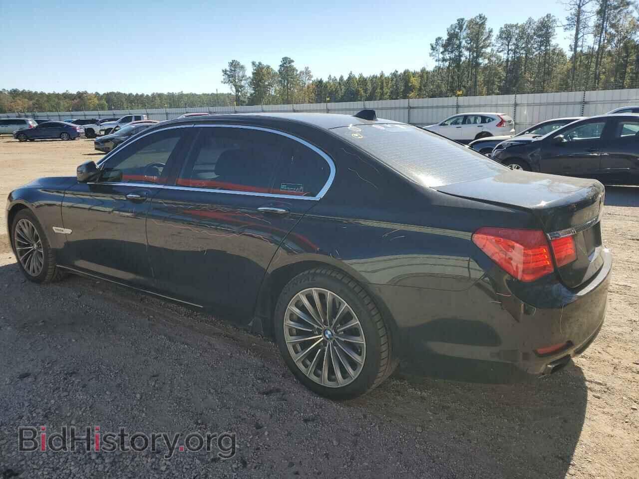2011 BMW 7 SERIES - VIN: WBAKB4C57BC392880 - Фото 2