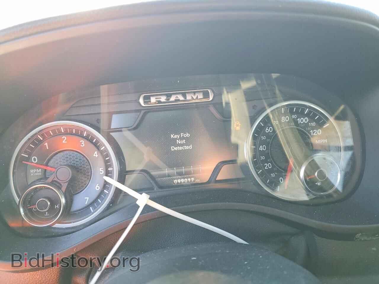 2019 RAM 1500 - VIN: 1C6SRFFT8KN737012 - Фото 9