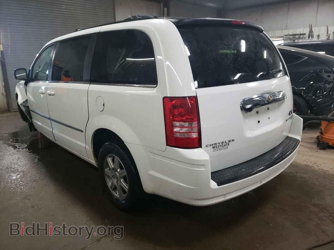 2010 CHRYSLER MINIVAN - VIN: 2A4RR5D10AR449189 - Photo 2