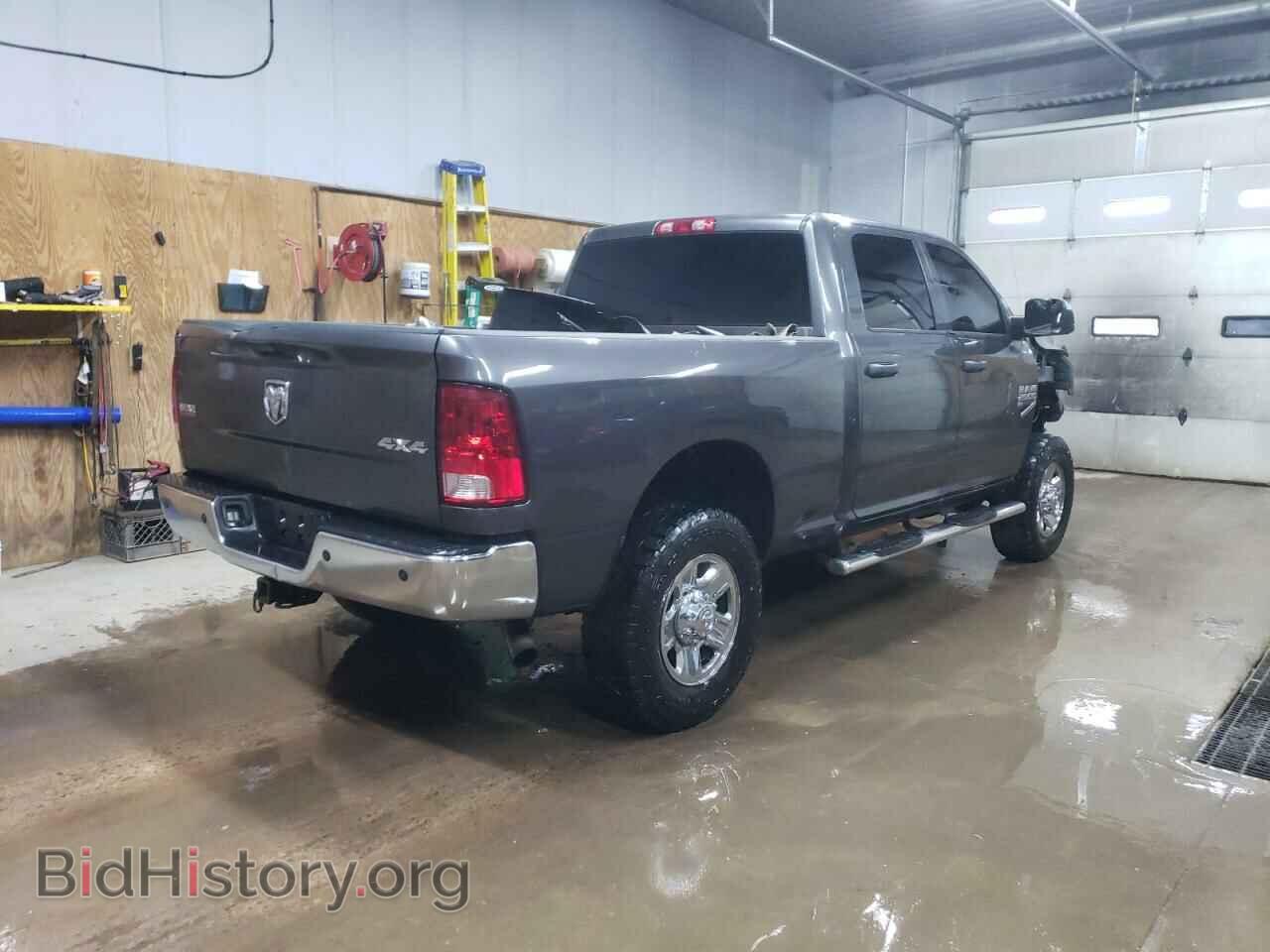 2015 RAM All Models - VIN: 3C6UR5CJ7FG505232 - Фото 3