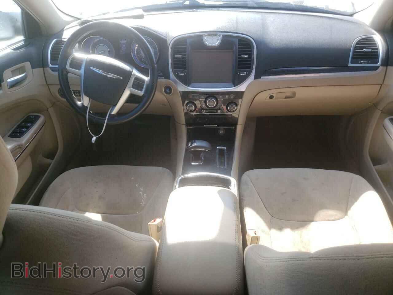 2012 CHRYSLER 300 - VIN: 2C3CCAAG9CH165944 - Фото 8