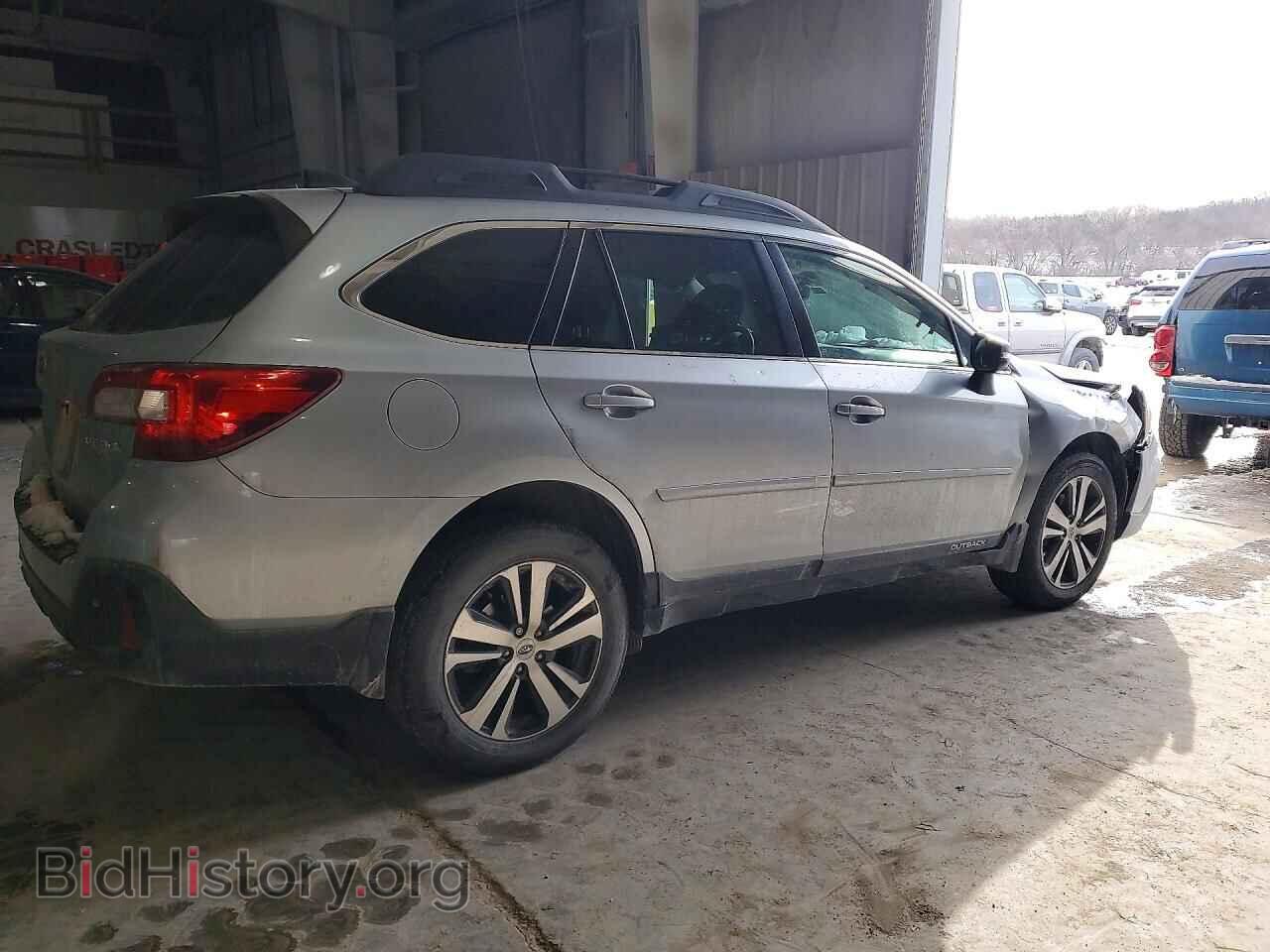 2018 SUBARU OUTBACK - VIN: 4S4BSENC7J3348425 - Фото 3