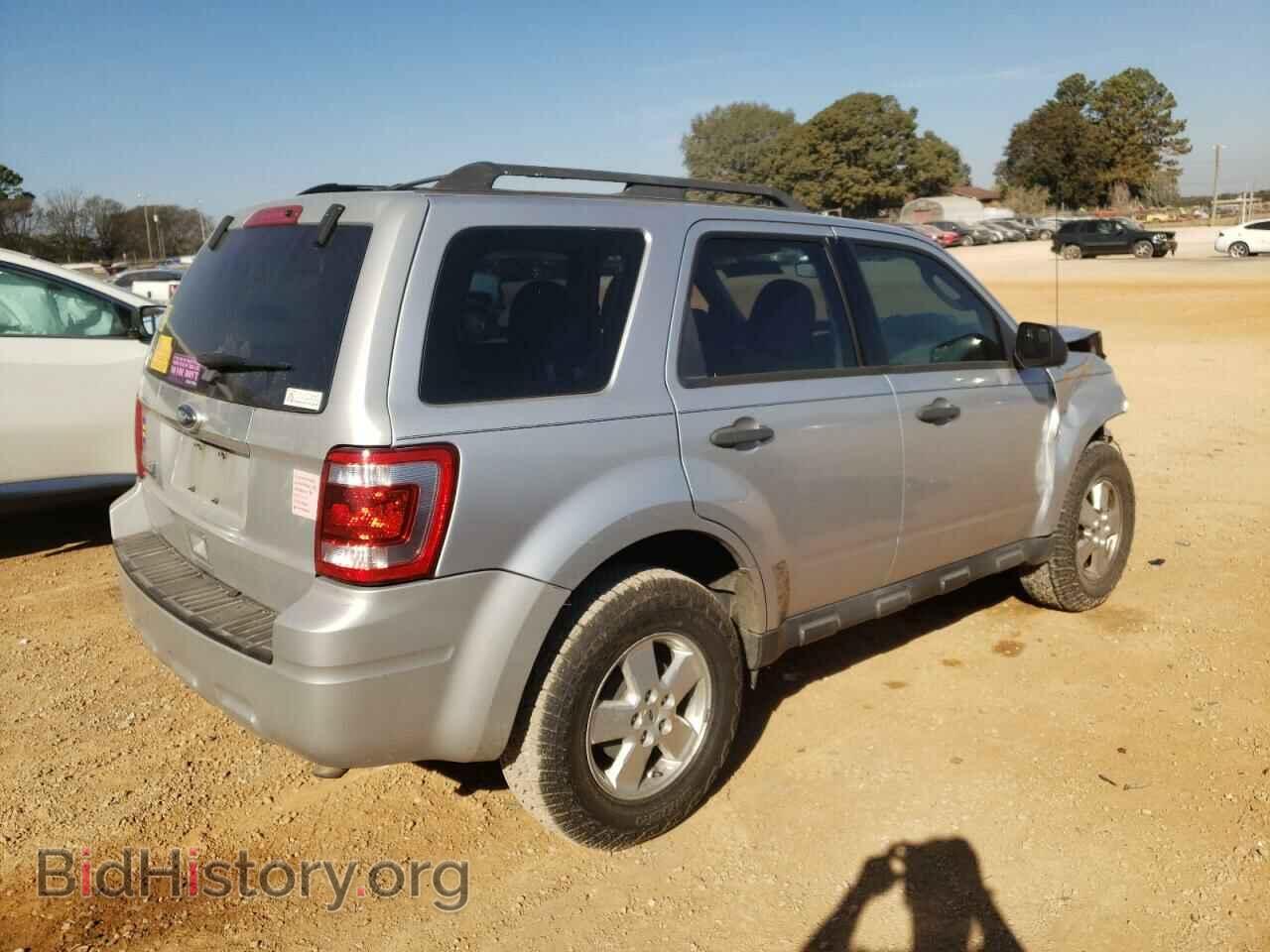 2011 FORD ESCAPE - VIN: 1FMCU0C76BKC40036 - Фото 3