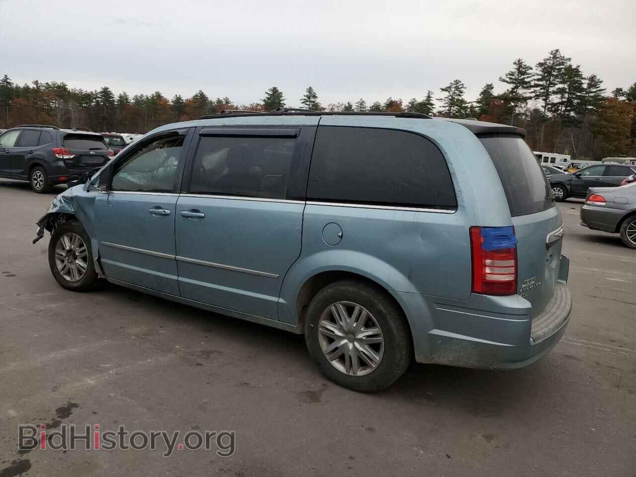 2010 CHRYSLER MINIVAN - VIN: 2A4RR8DX6AR441930 - Photo 2