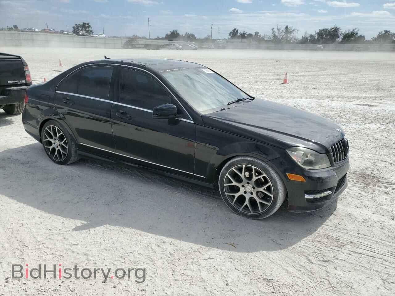 2012 MERCEDES-BENZ C-CLASS - VIN: WDDGF4HB9CA606640 - Фото 4