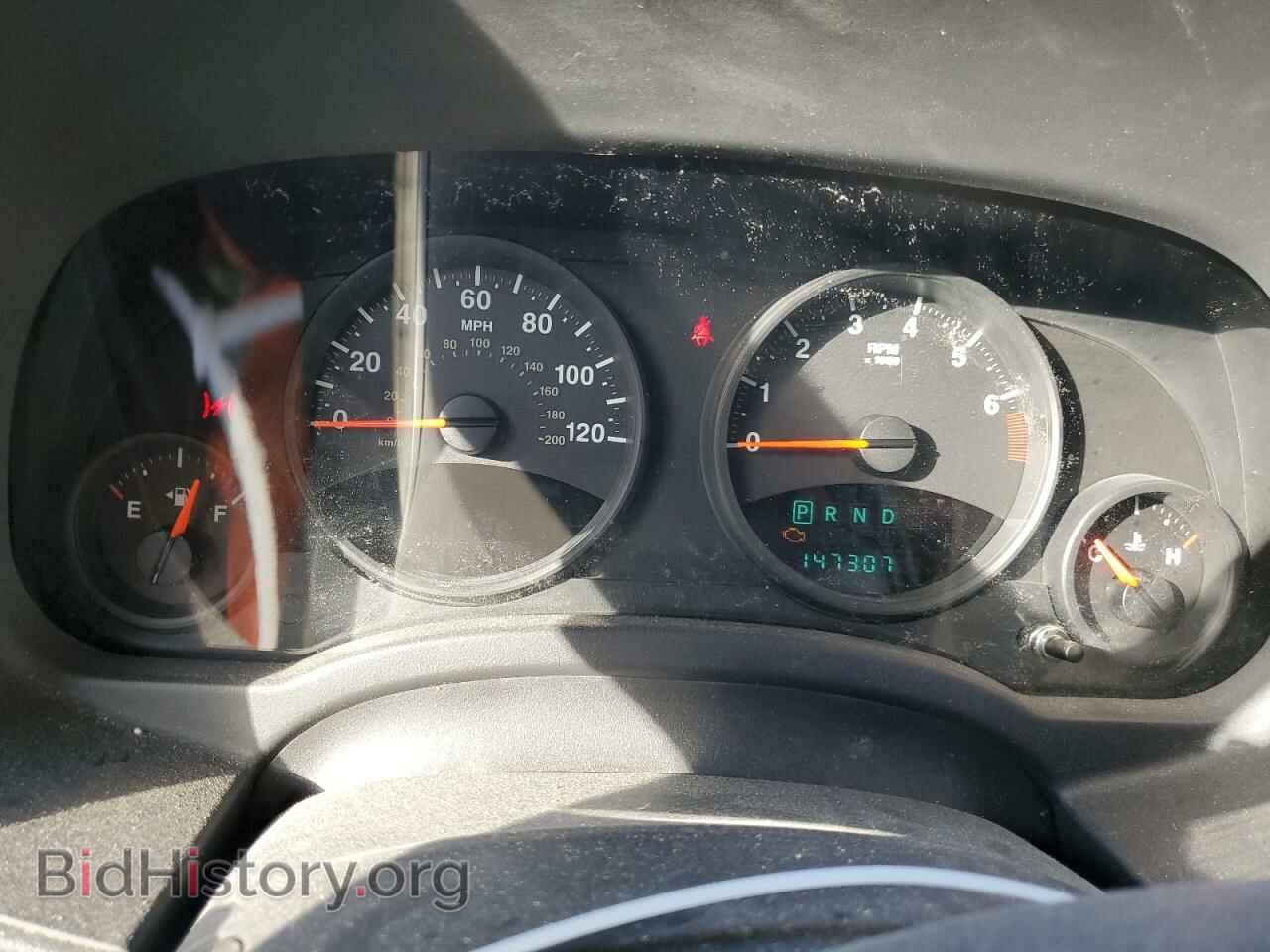 2010 JEEP COMPASS - VIN: 1J4NT4FB4AD601882 - Photo 9