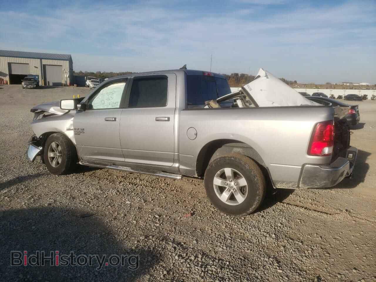 2019 RAM 1500 - VIN: 1C6RR7LTXKS613902 - Фото 2