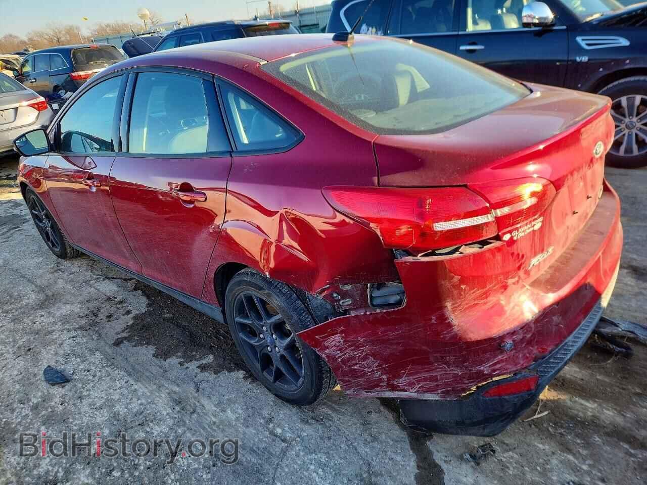 2016 FORD FOCUS - VIN: 1FADP3F26GL379575 - Фото 2