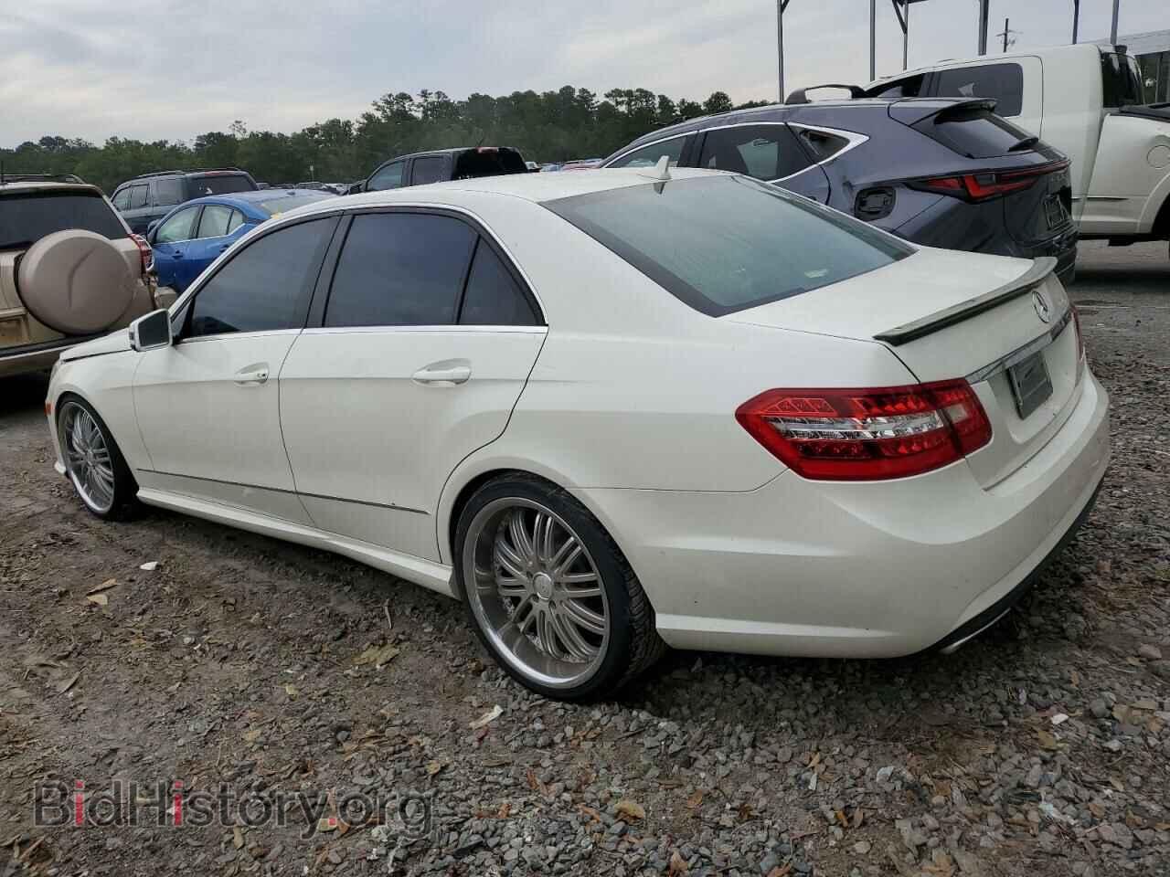 2011 MERCEDES-BENZ E-CLASS - VIN: WDDHF8HB6BA413968 - Фото 2